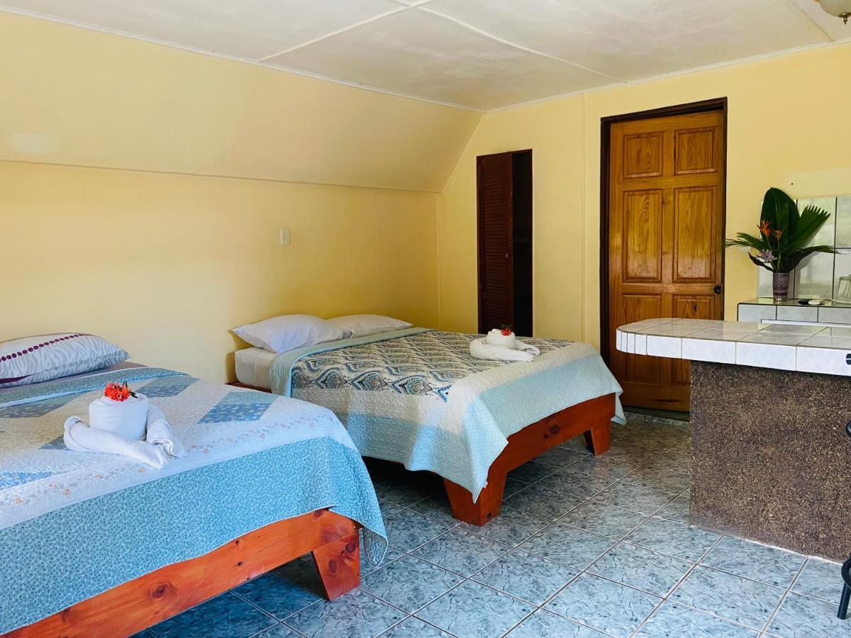 Hospedaje Quepos Εξωτερικό φωτογραφία