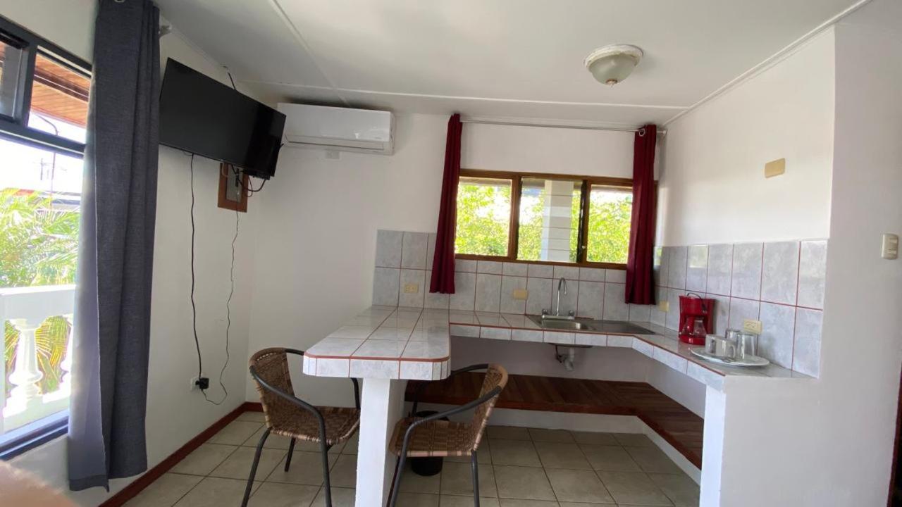 Hospedaje Quepos Εξωτερικό φωτογραφία
